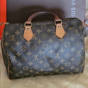 Louis Vuitton speedy